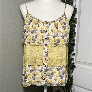 🌼NWOT Apostrophe vintage Yellow and White Buttoned Tiered Camisole